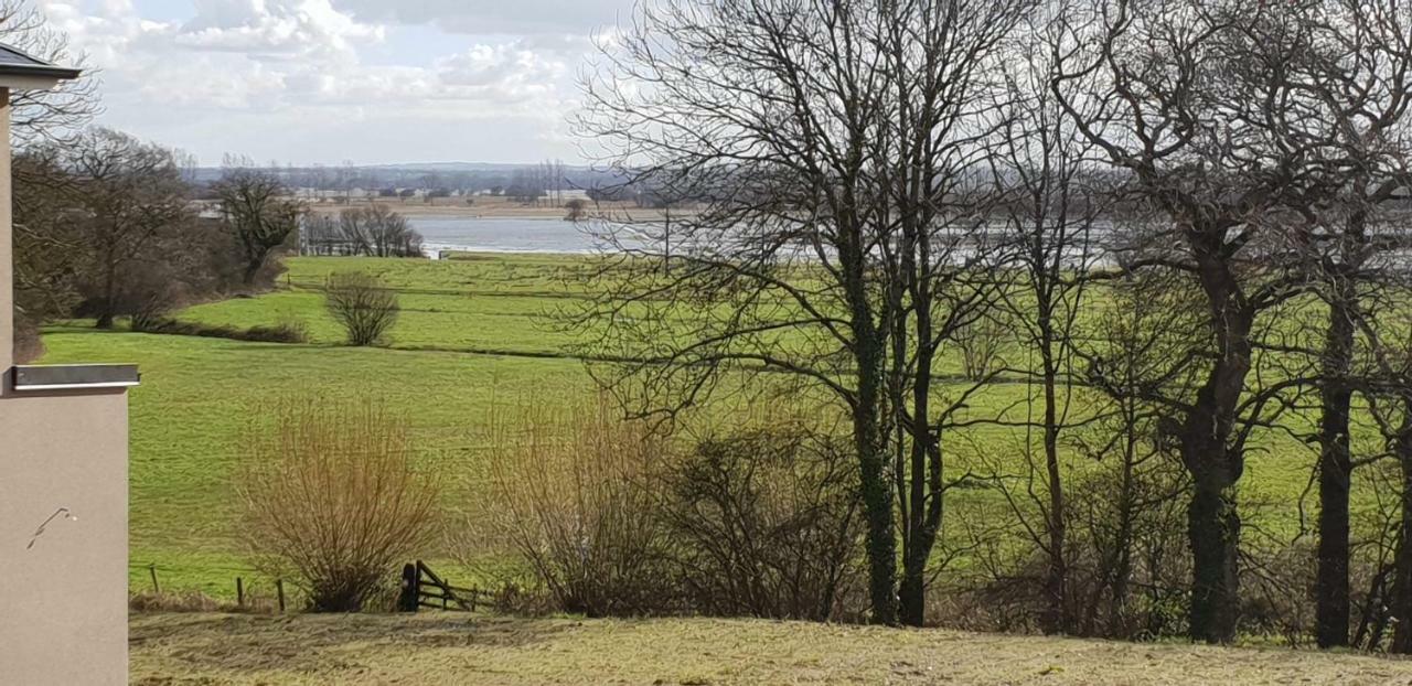 Meuble 3 Etoiles, Proche Plages Debarquement Dans Les Marais Du Cotentin A Carentan Exteriör bild